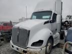 2014 Kenworth T680 Semi Truck