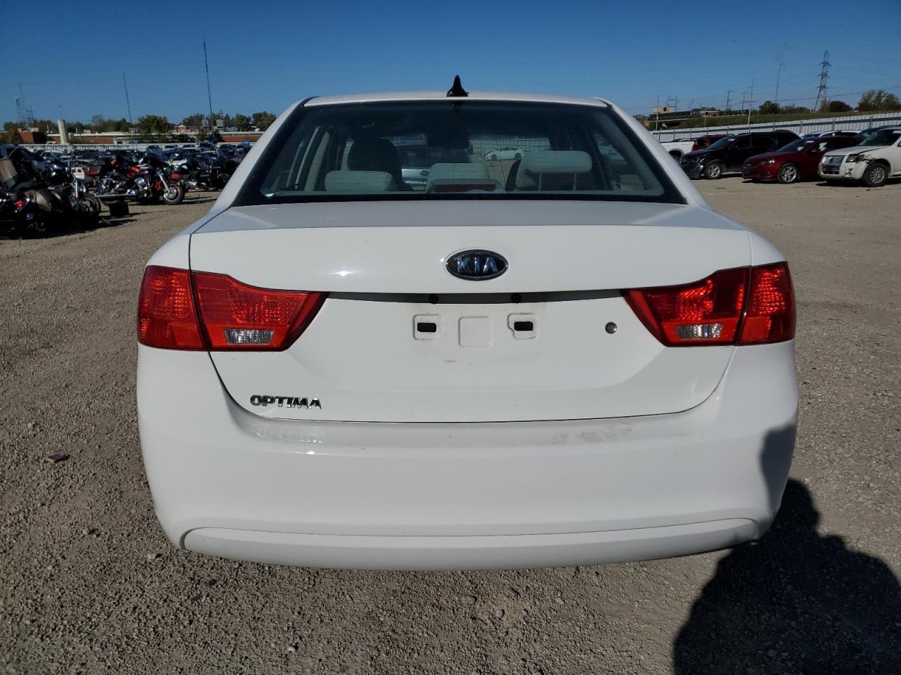 2010 KIA Optima lx