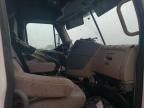 2013 Freightliner Cascadia Semi Truck