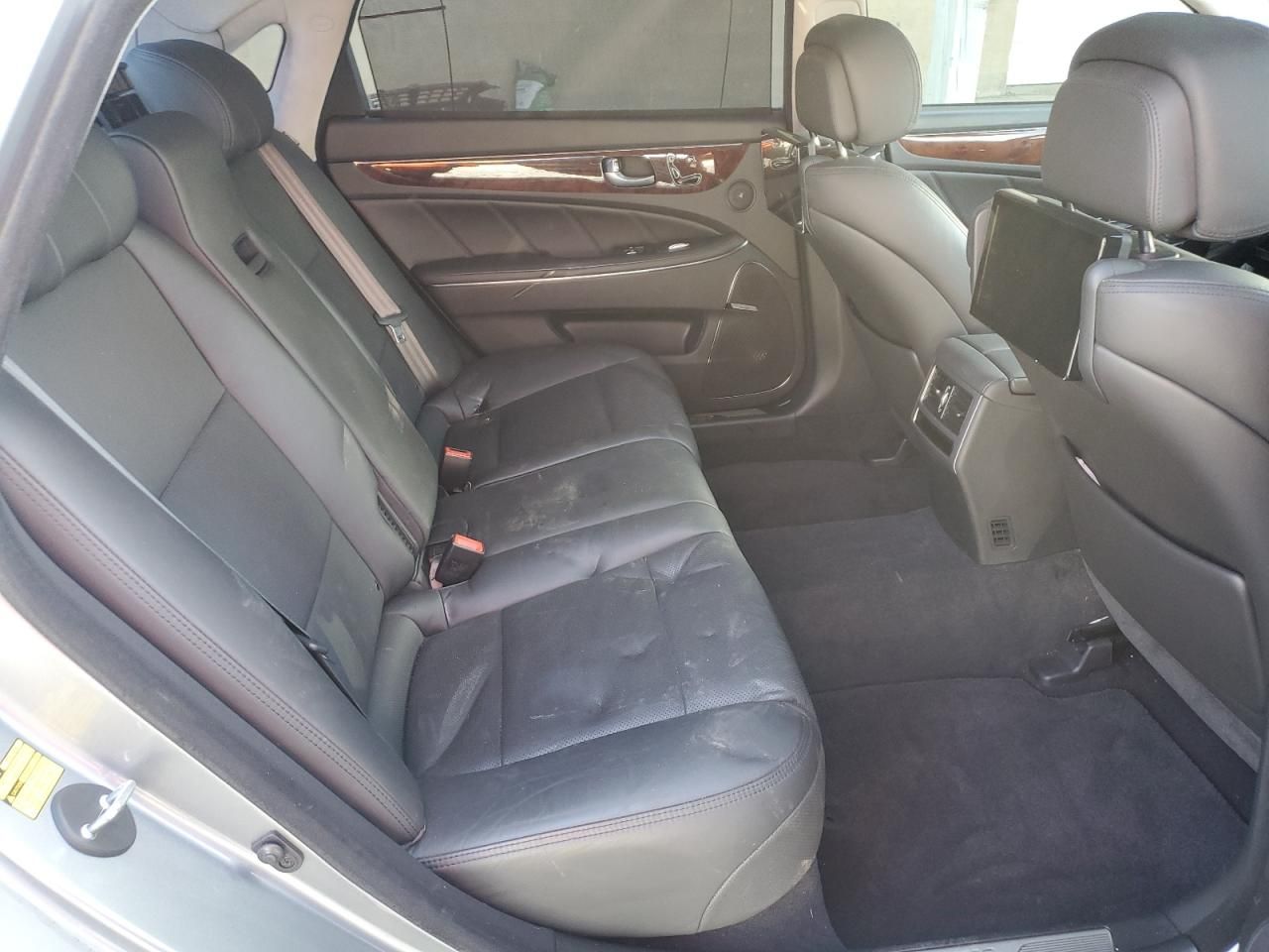 2015 Hyundai Equus Signature