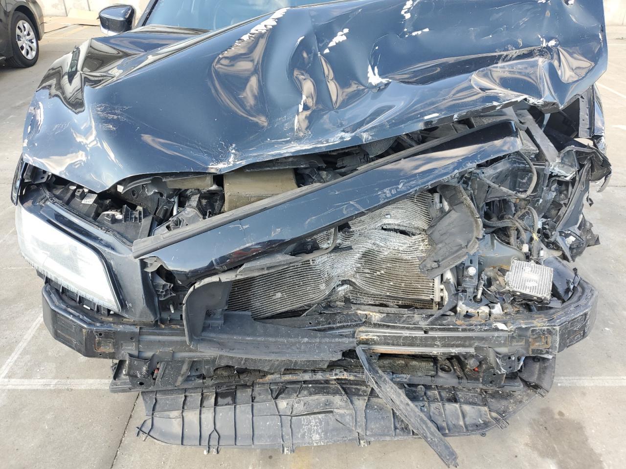 2018 Lincoln Continental Premiere