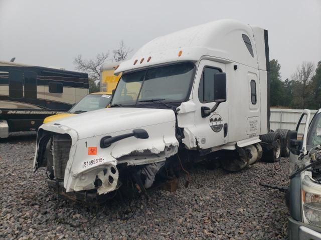 2013 Freightliner Cascadia Semi Truck