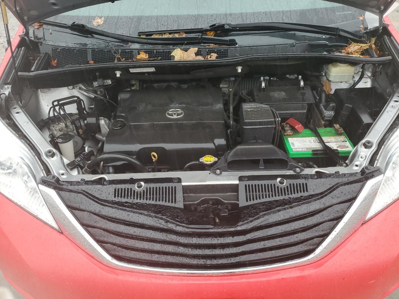 2014 Toyota Sienna le