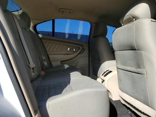2015 Ford Taurus SE