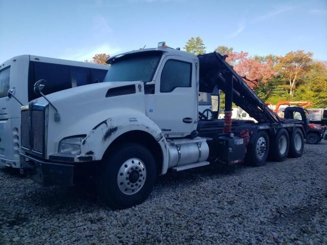 2019 Kenworth T880 ROLL-OFF Container Truck