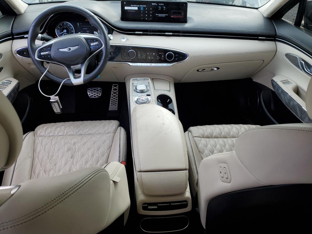 2022 Genesis Gv70 Base