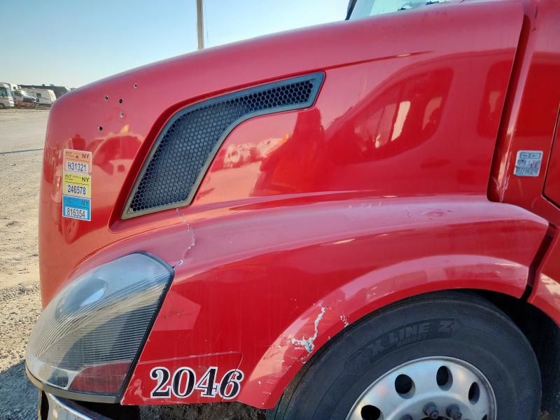 2017 Volvo VNL Semi Truck