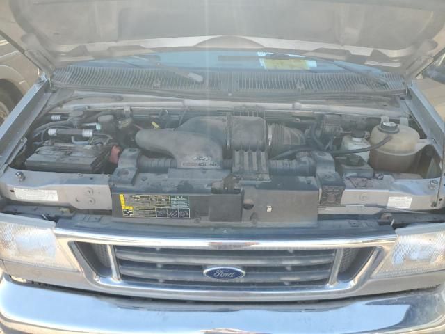 2006 Ford Econoline E450 Super Duty Cutaway Van