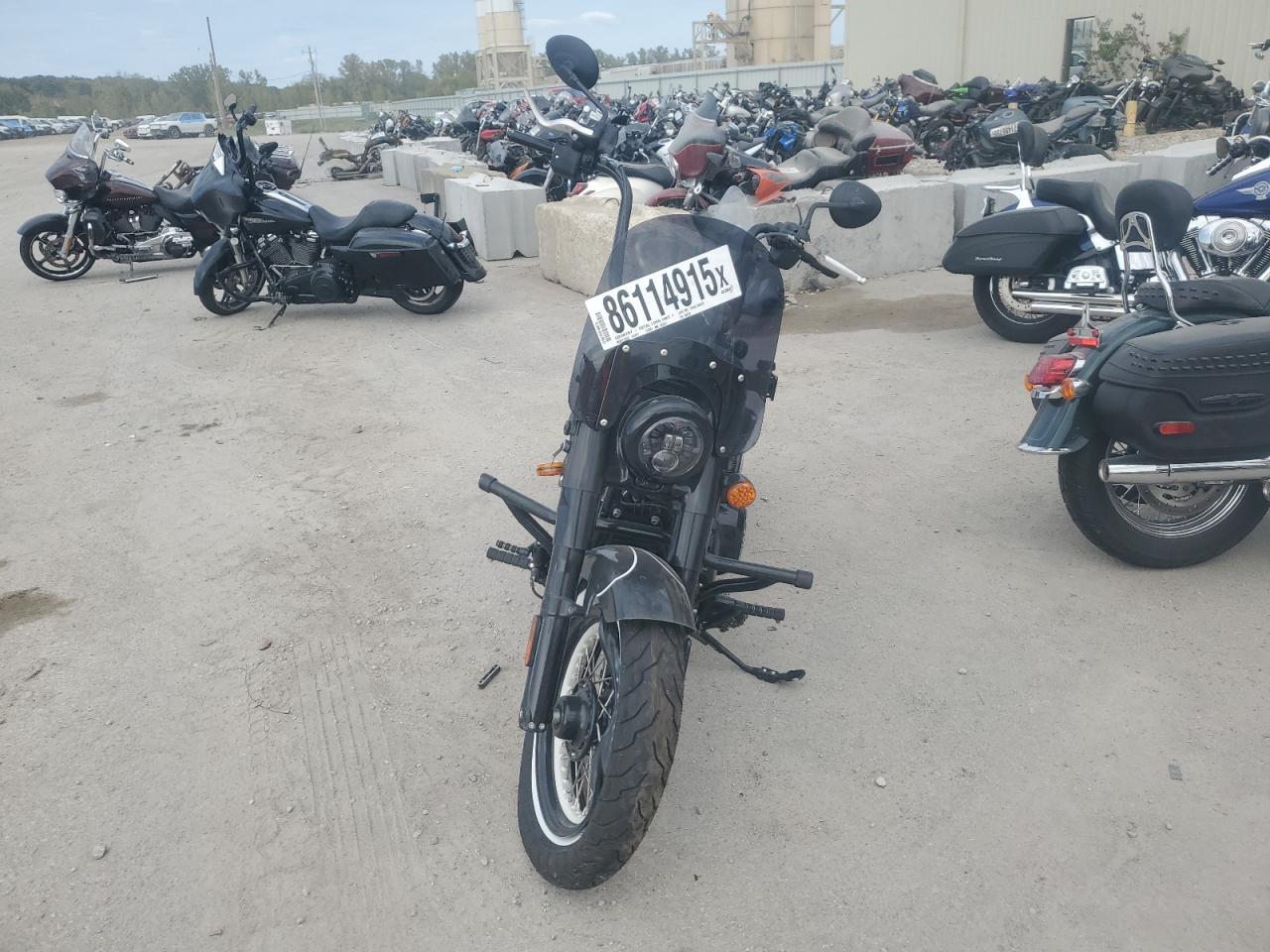 2023 Indian Motorcycle Co. Chief Bobber Dark Horse Jack DANIEL'S Limited Edit