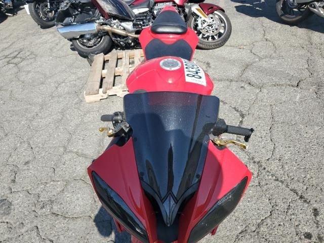2007 Yamaha YZFR6 L
