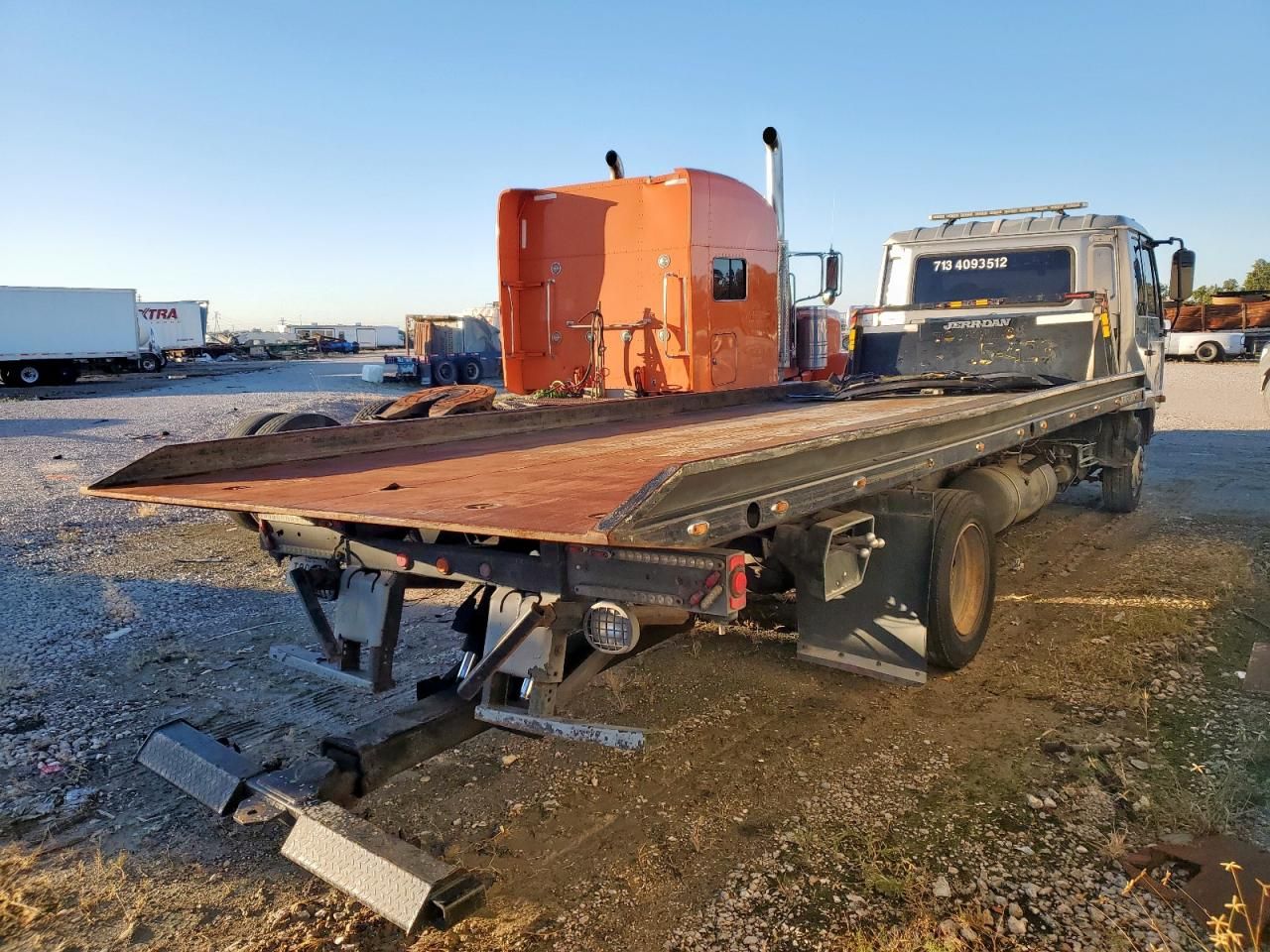 2007 Nissan UD Rollback TOW Truck