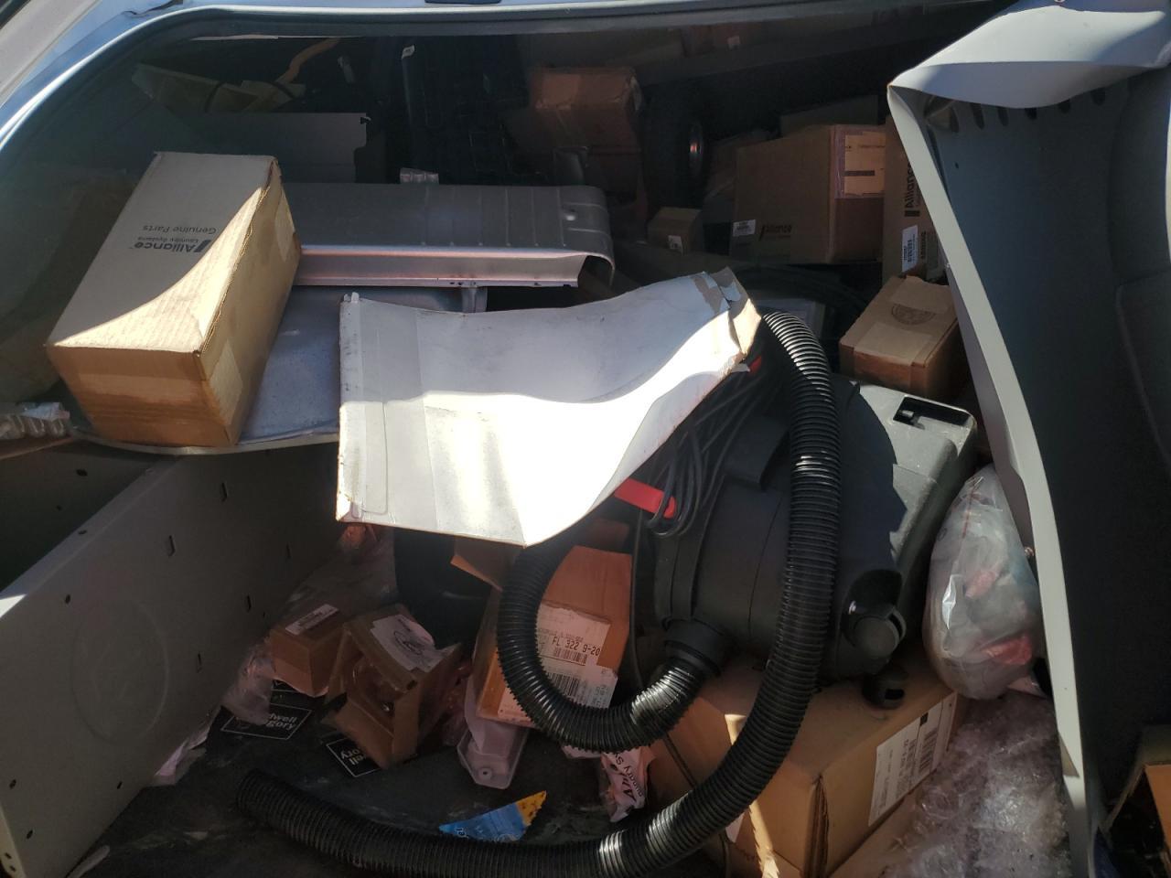 2023 GMC Savana 2500 Utility / Service van