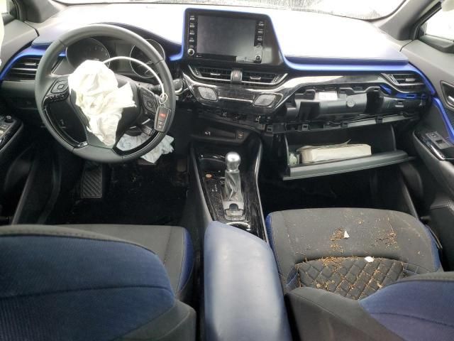 2021 Toyota C-hr xle