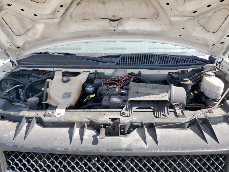 2015 Chevrolet Express G2500