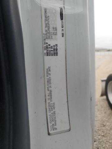 2014 Freightliner Cascadia 125
