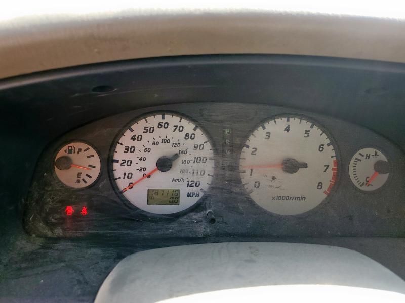 2004 Nissan Pathfinder LE