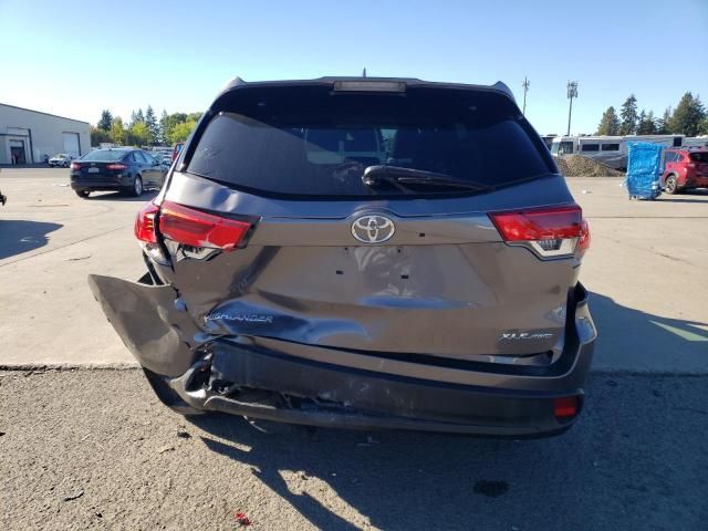 2017 Toyota Highlander SE