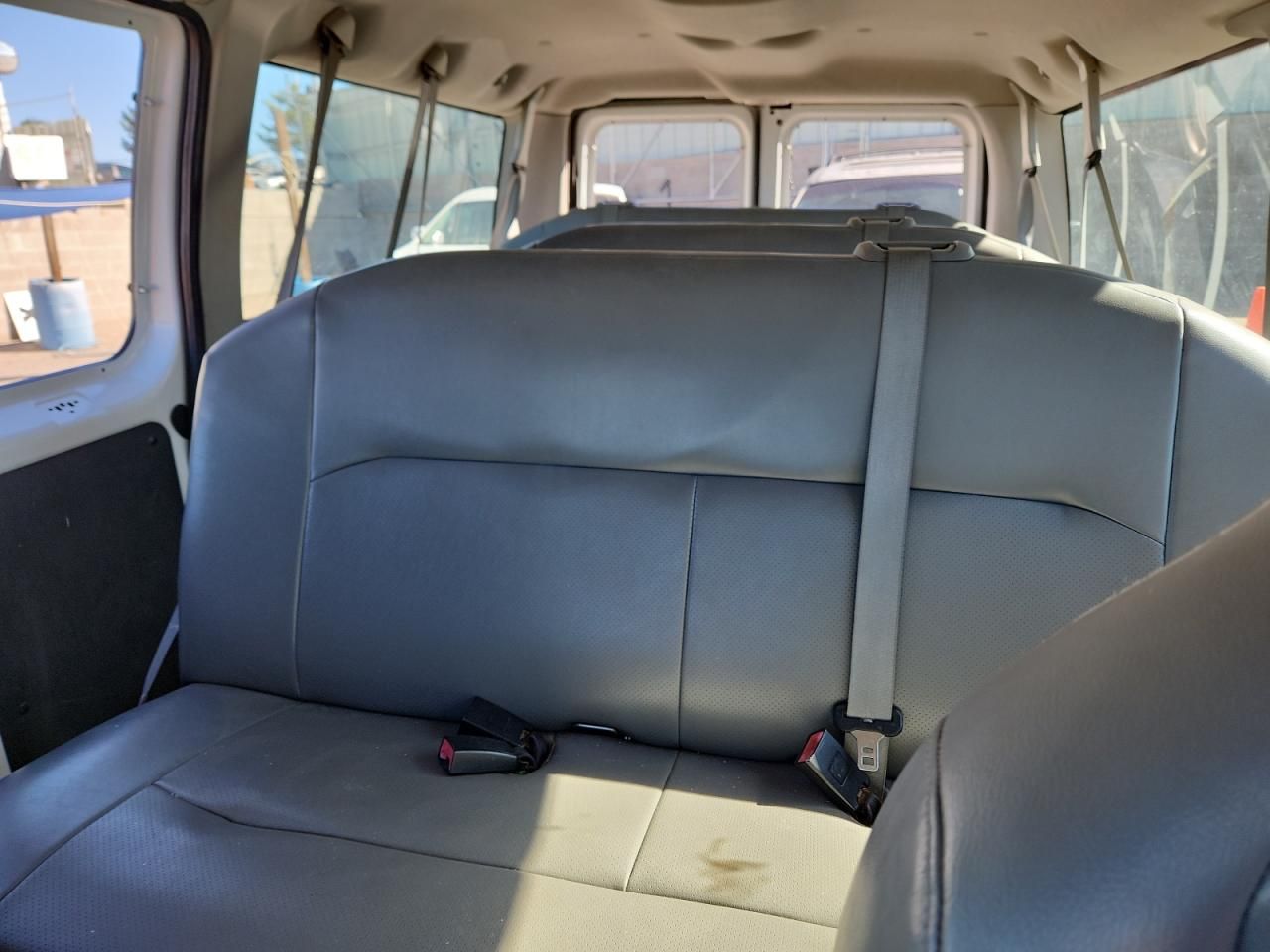 2009 Ford Econoline E350 Super Duty Wagon