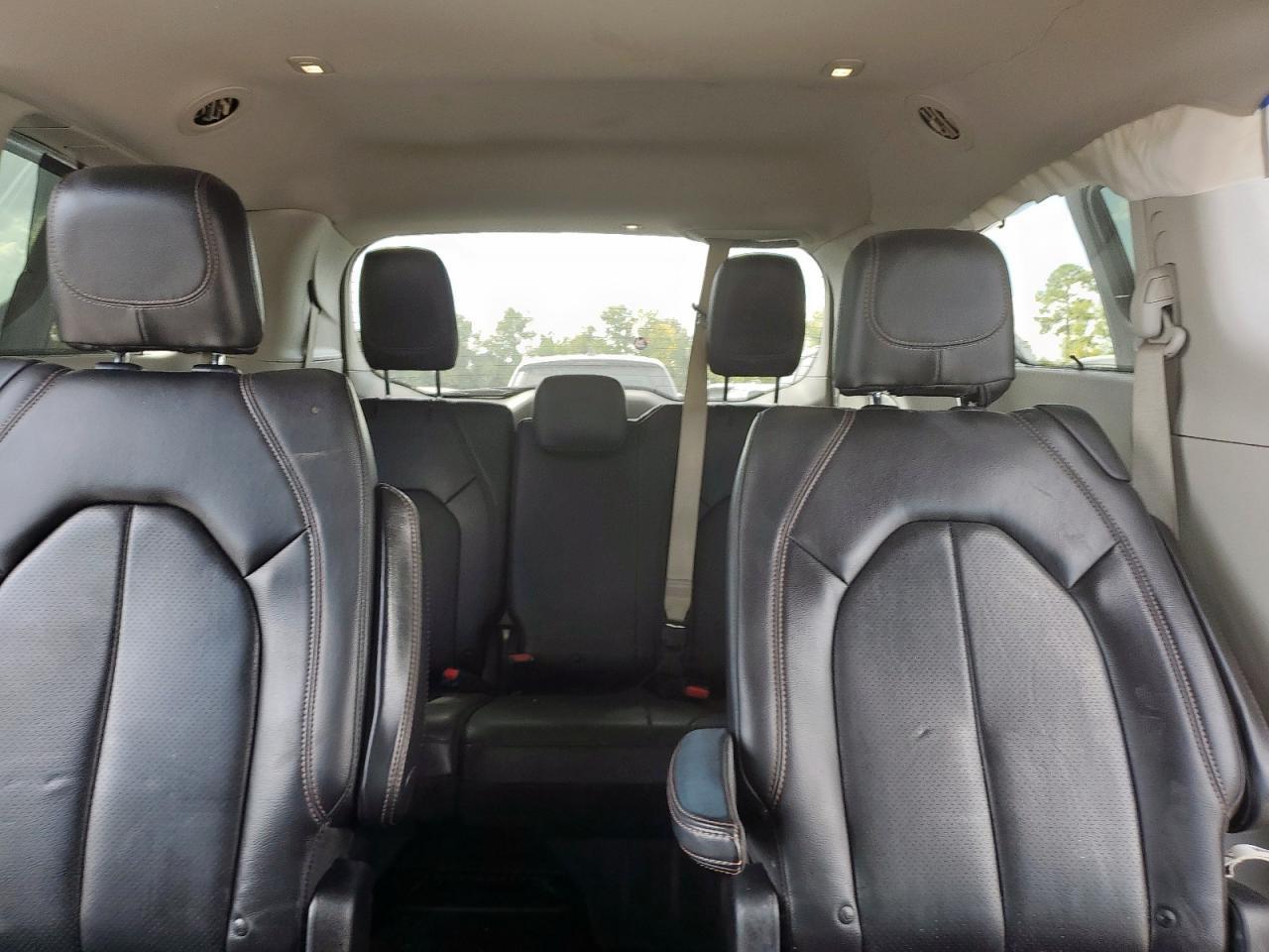 2019 Chrysler Pacifica Touring l
