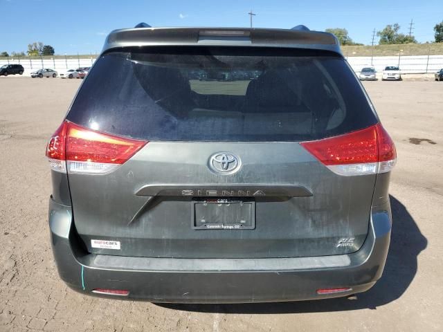 2012 Toyota Sienna XLE