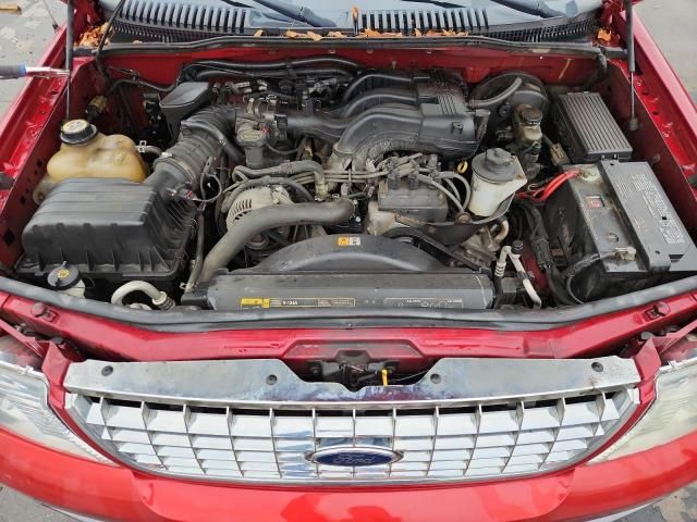 2004 Ford Explorer XLT