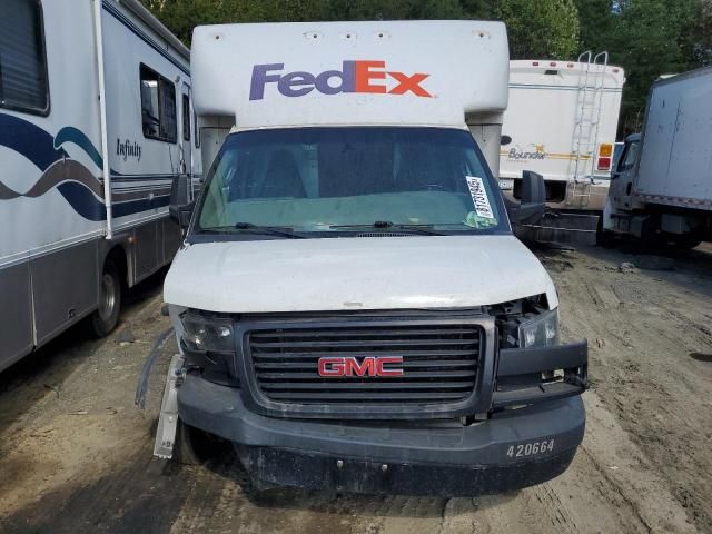 2019 GMC Savana Cutaway G3500