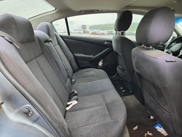 2010 Nissan Altima Base