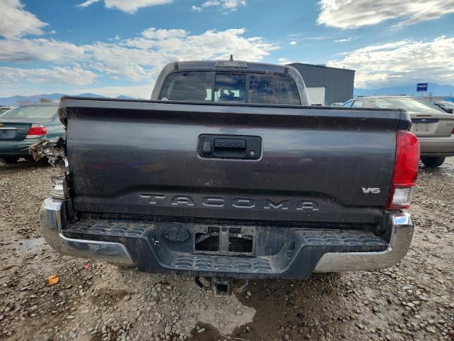 2016 Toyota Tacoma Double cab