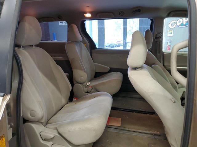2013 Toyota Sienna