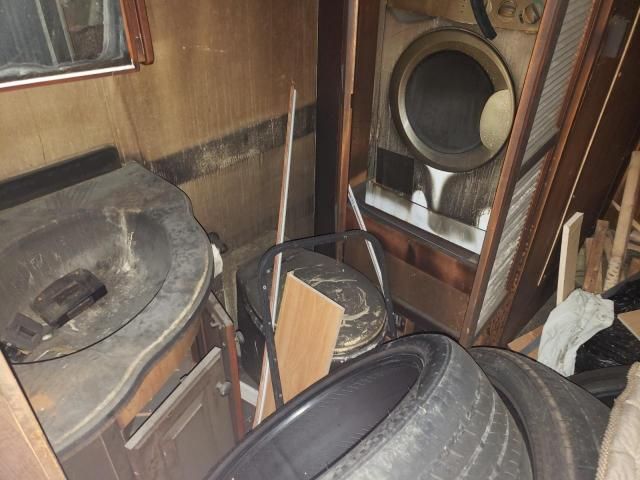 2009 Fouw 2009 Freightliner Chassis X Line Motor Home