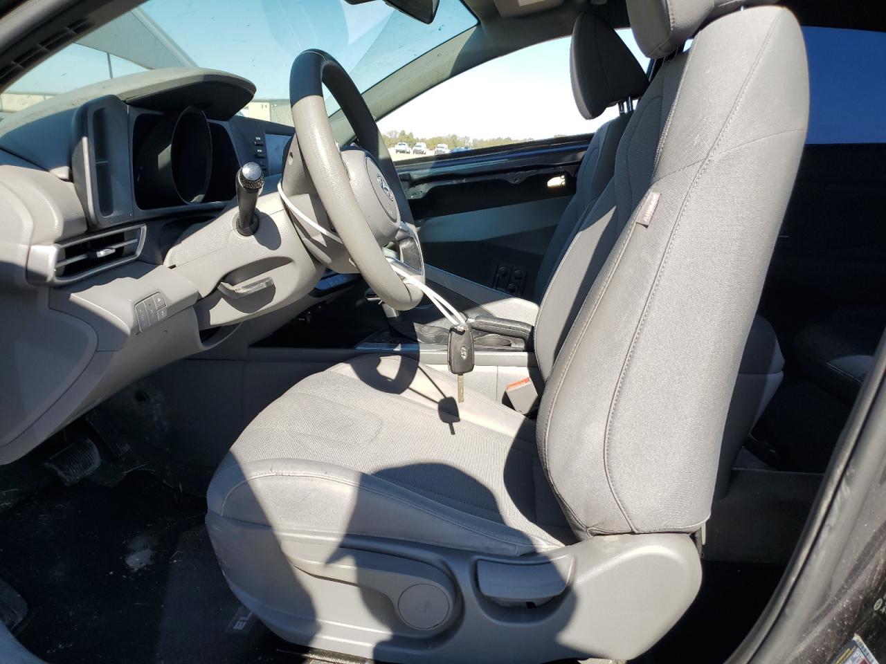 2021 Hyundai Elantra se