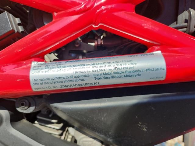 2010 Ducati Monster 696