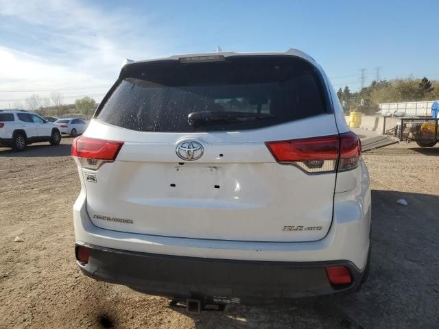 2018 Toyota Highlander se