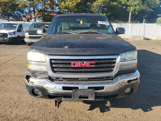 2004 GMC Sierra K2500 Heavy Duty
