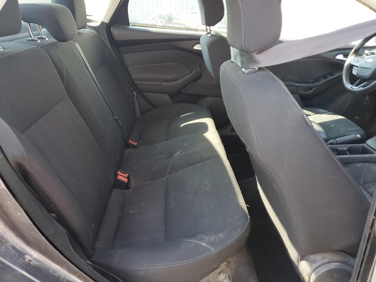 2018 Ford Focus se