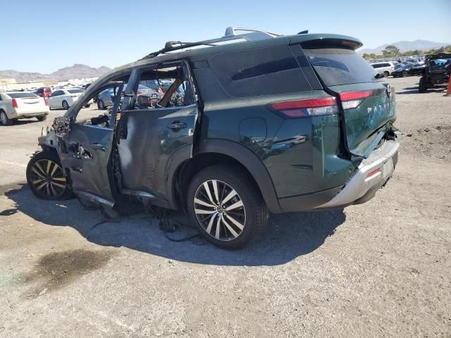 2023 Nissan Pathfinder Platinum