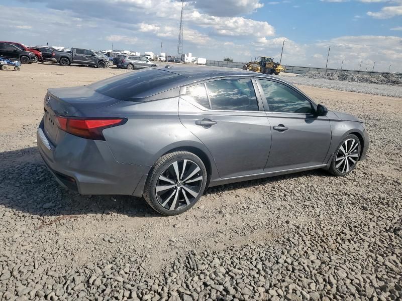 2021 Nissan Altima SR