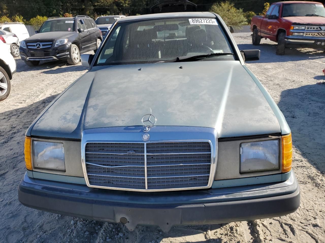1992 Mercedes-Benz 300 e 2.6