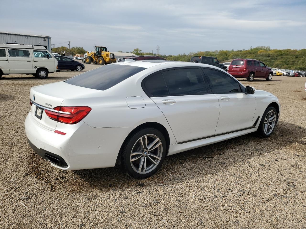 2018 BMW 750 xi