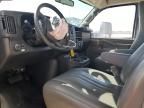 2022 GMC Savana CUT-BOX Truck