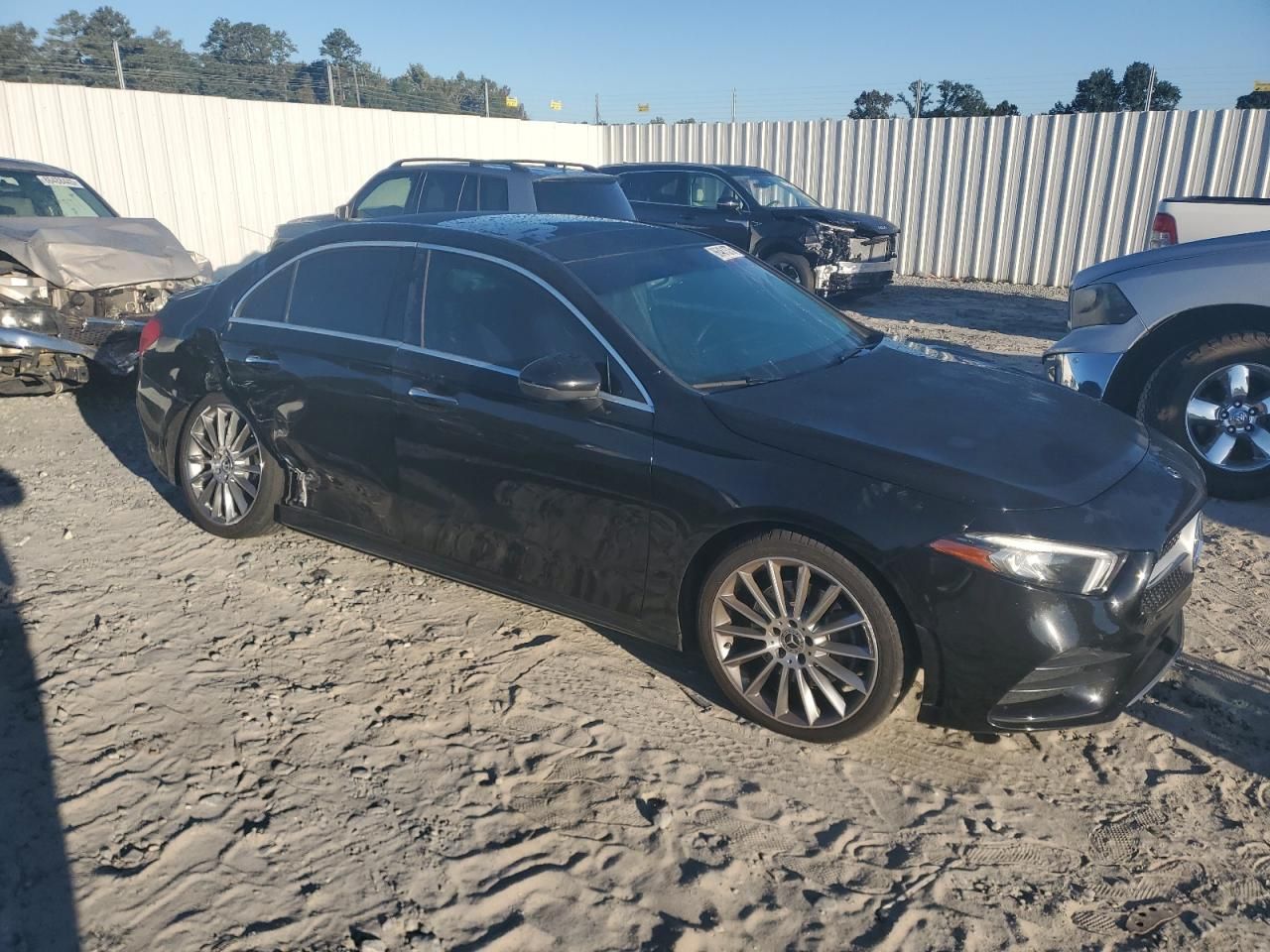 2020 Mercedes-Benz A 220