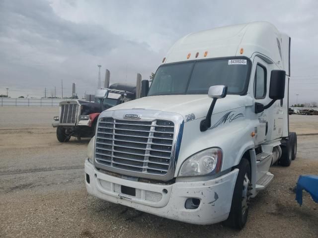 2014 Freightliner Cascadia 125