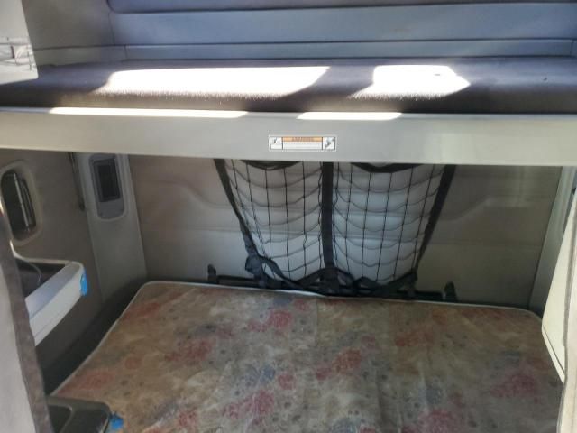 2005 Freightliner Conventional Columbia