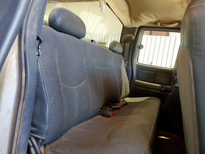 2004 Chevrolet Silverado K1500