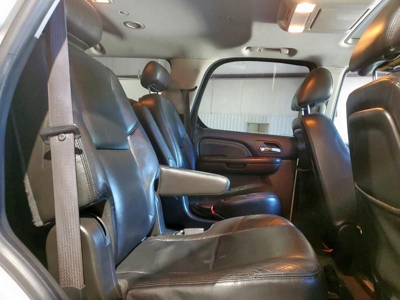 2010 Cadillac Escalade Premium