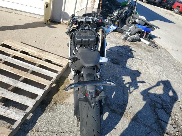 2025 Cf Moto 675SS