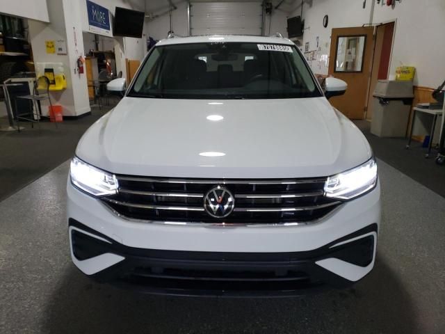 2024 Volkswagen Tiguan se
