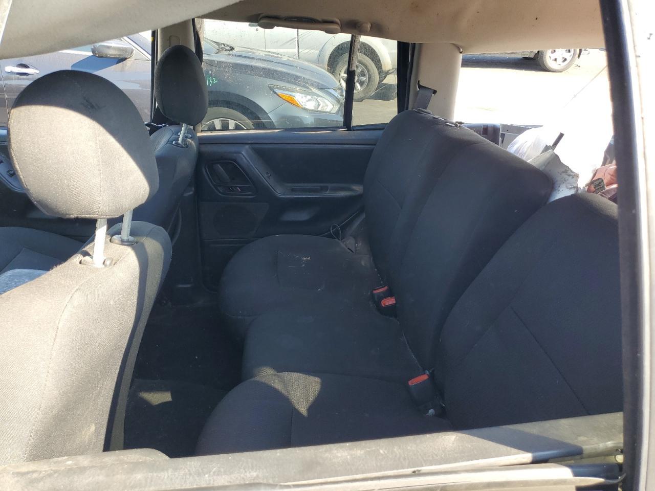 2004 Jeep Grand Cherokee Laredo