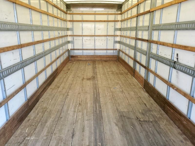 2022 International MV607-BOX Truck