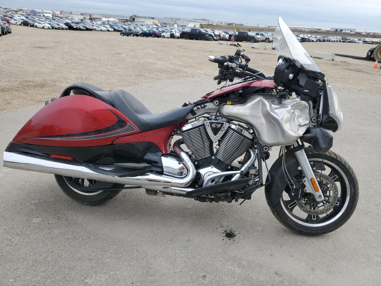 2013 Victory Vision Touring